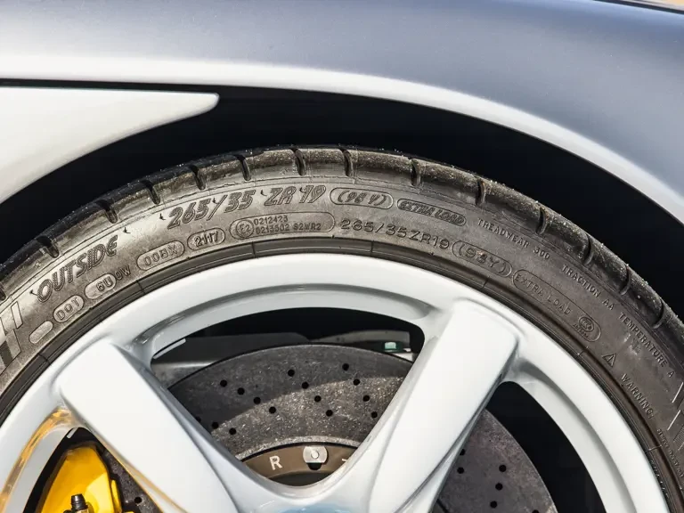 2005 Porsche Carrera GT - Image 22 of 31