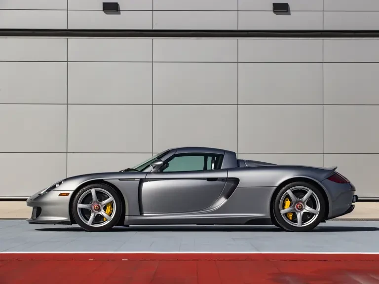 2005 Porsche Carrera GT - Image 7 of 31