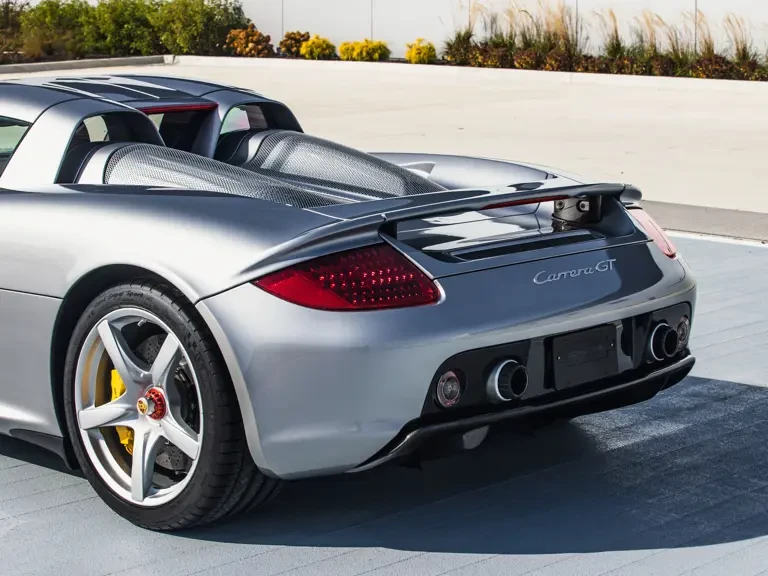 2005 Porsche Carrera GT - Image 19 of 31