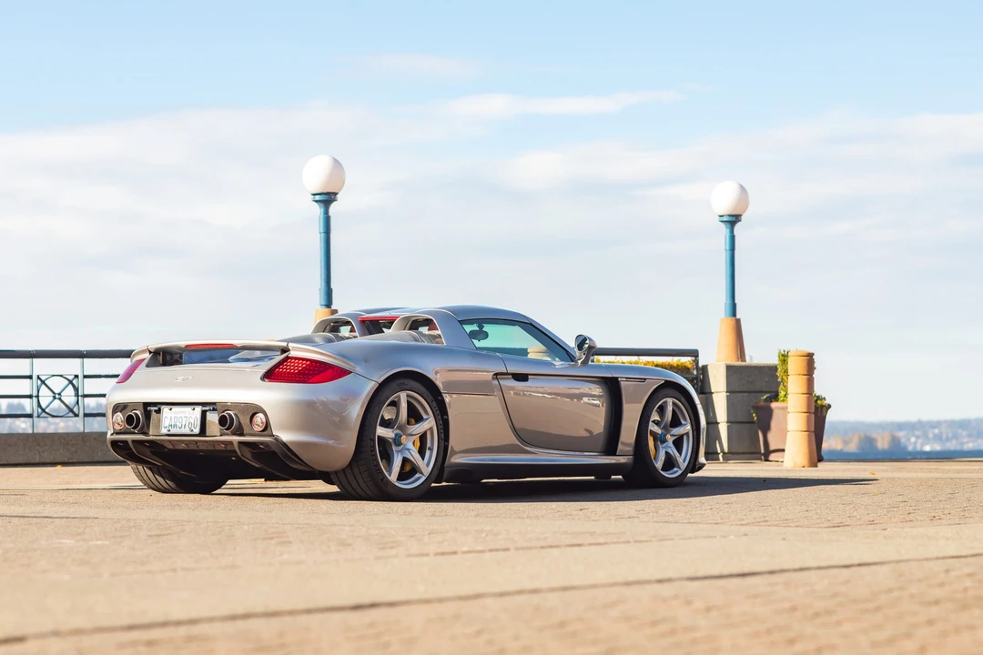 2005 Porsche Carrera GT - Image 10 of 31