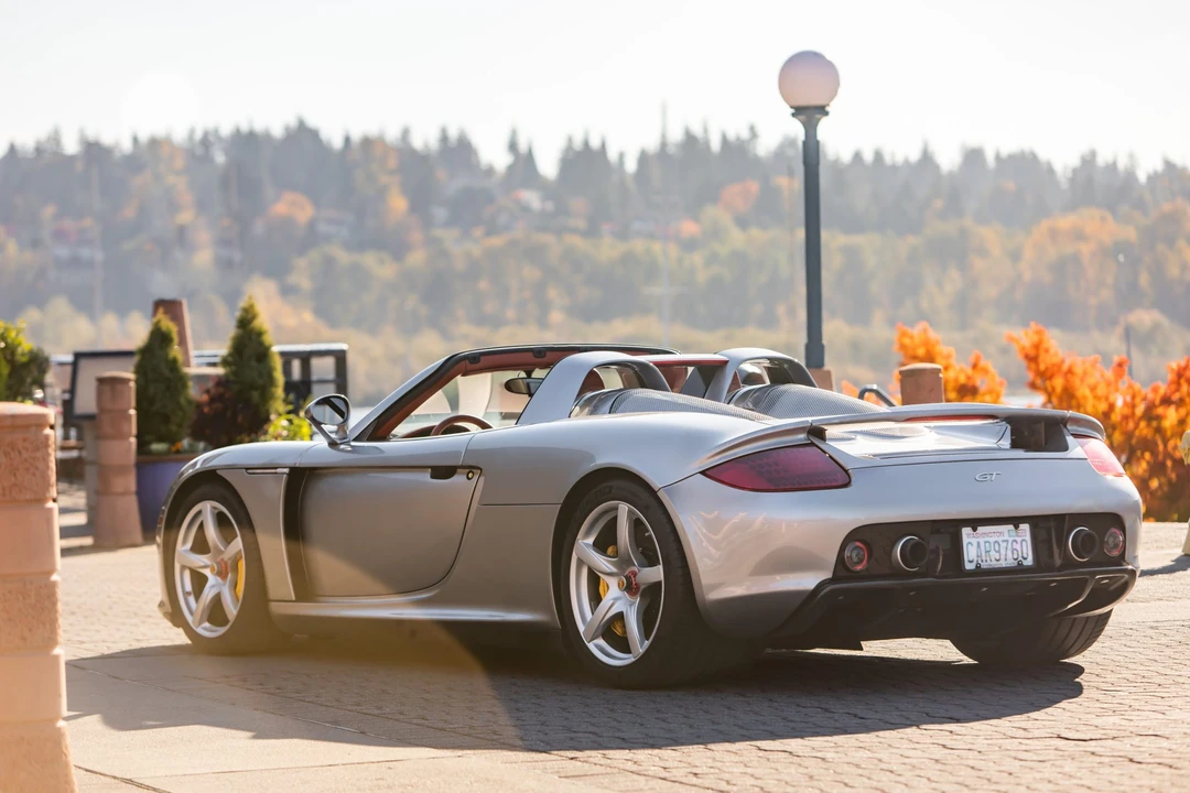 2005 Porsche Carrera GT - Image 18 of 31
