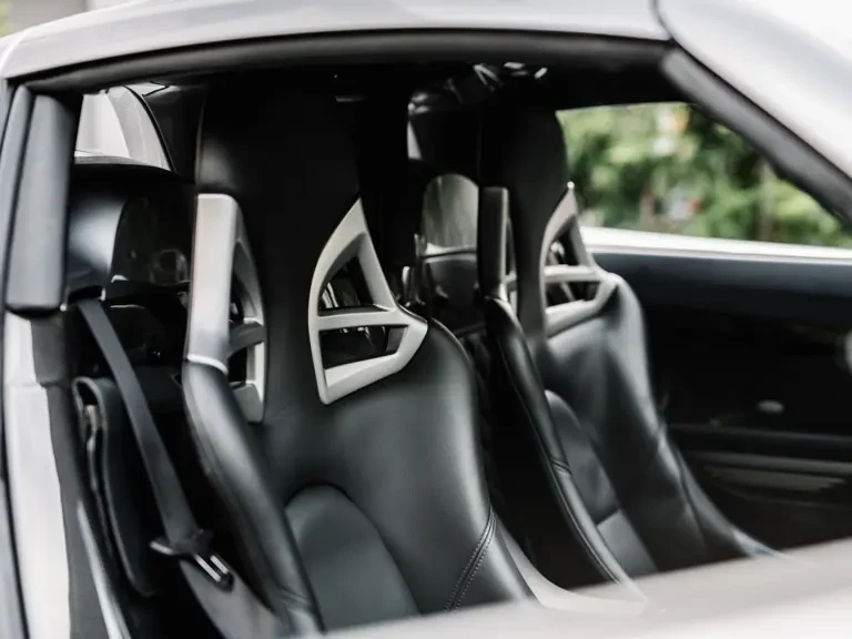 2005 Porsche Carrera GT - Image 15 of 31