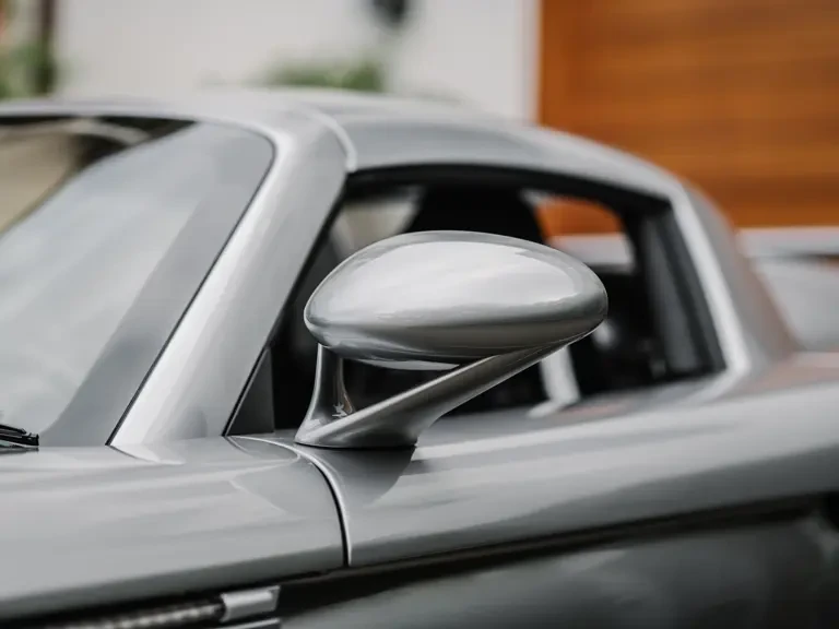 2005 Porsche Carrera GT - Image 28 of 31