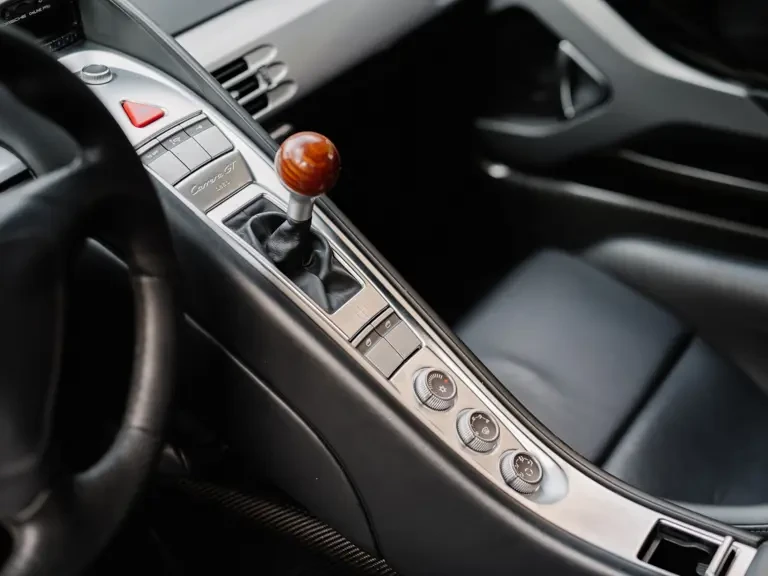2005 Porsche Carrera GT - Image 12 of 31