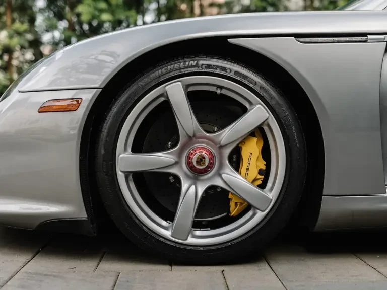 2005 Porsche Carrera GT - Image 29 of 31