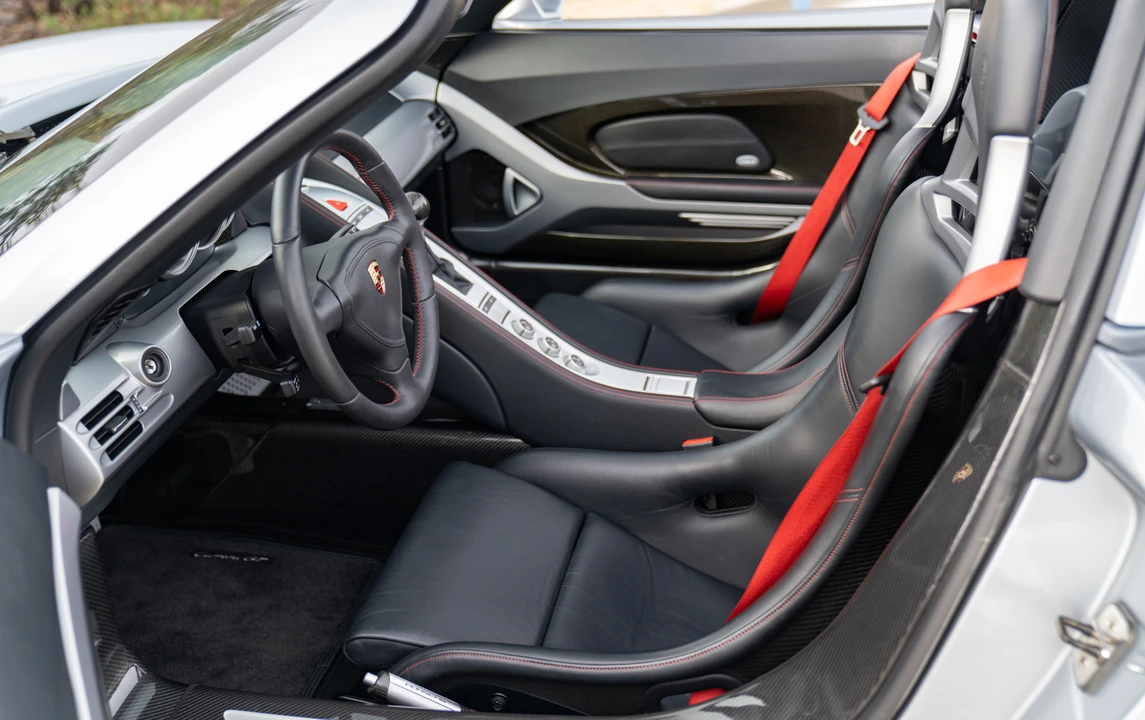 2005 Porsche Carrera GT - Image 28 of 31