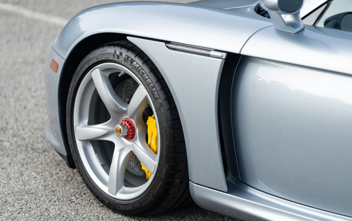 2005 Porsche Carrera GT - Image 19 of 31