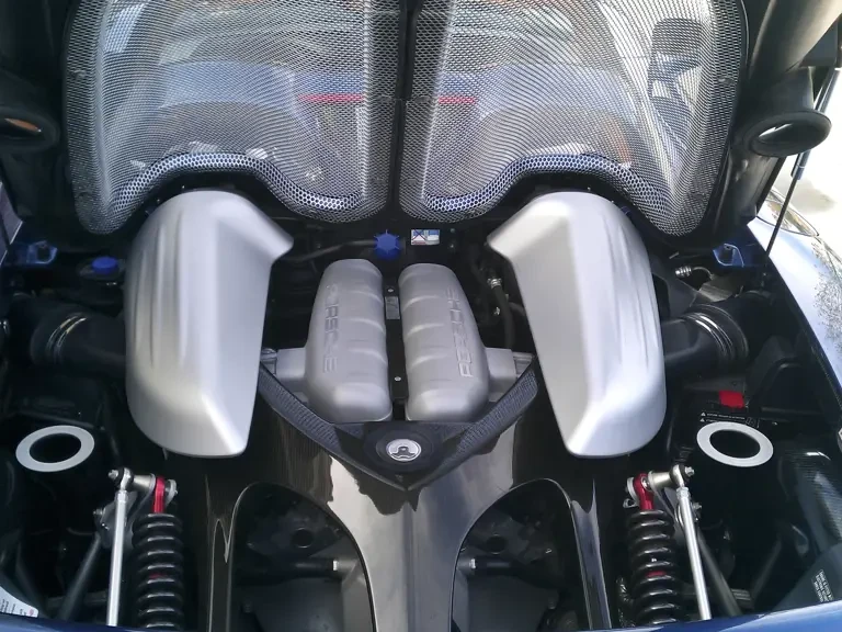 2005 Porsche Carrera GT - Image 4 of 8