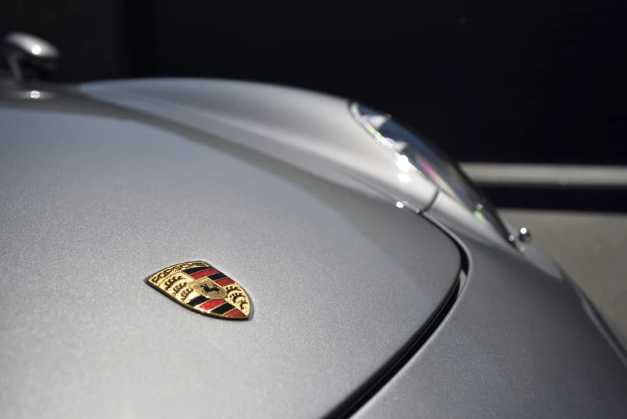 2005 Porsche Carrera GT - Image 11 of 31