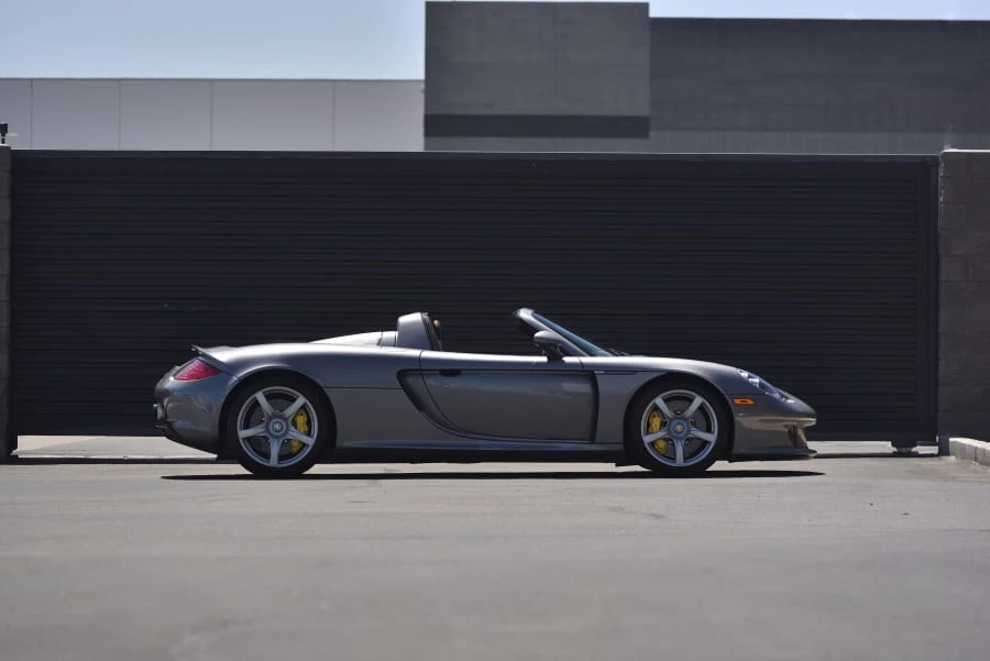 2005 Porsche Carrera GT - Image 12 of 31