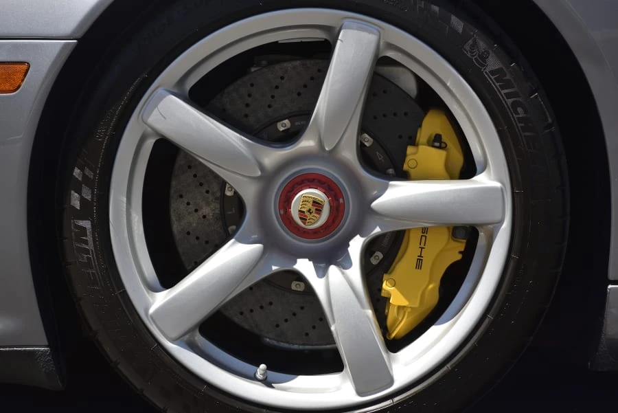 2005 Porsche Carrera GT - Image 23 of 31