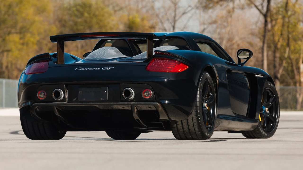2005 Porsche Carrera GT - Image 3 of 31