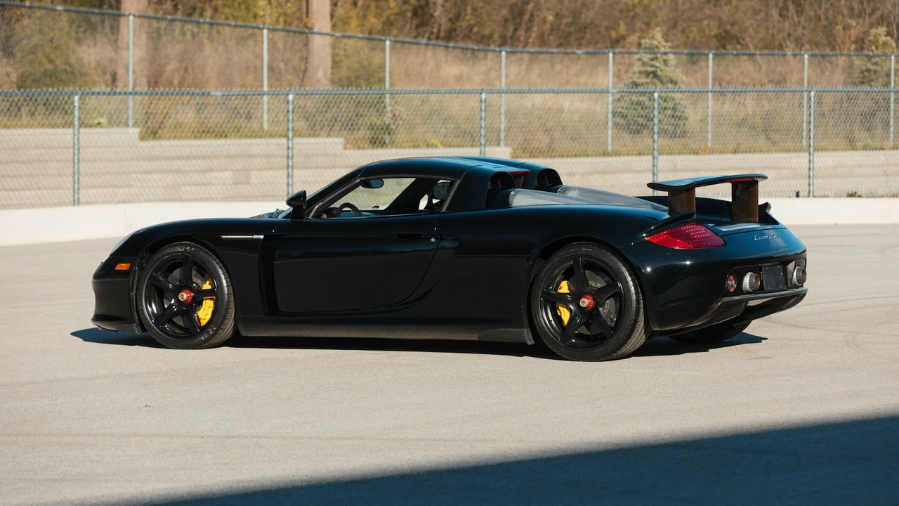 2005 Porsche Carrera GT - Image 29 of 31