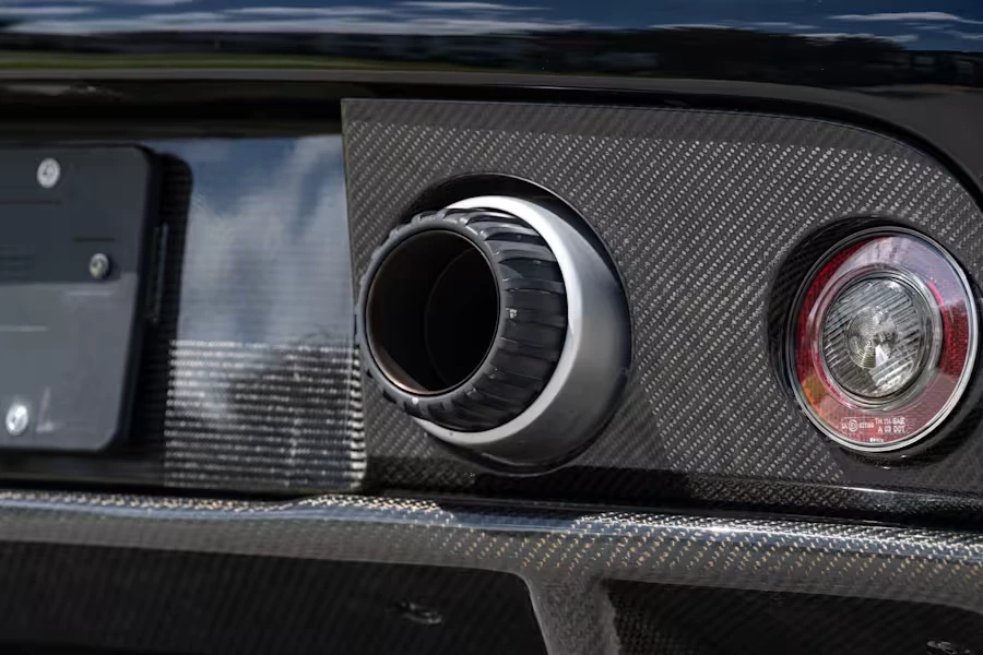 2005 Porsche Carrera GT - Image 17 of 31