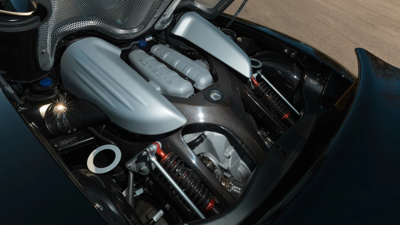 2005 Porsche Carrera GT - Image 6 of 31