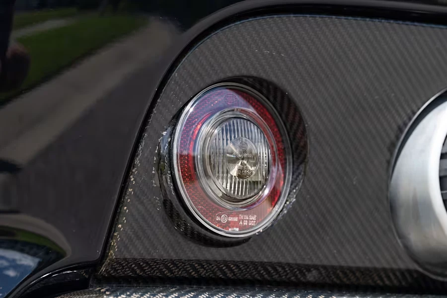2005 Porsche Carrera GT - Image 8 of 31