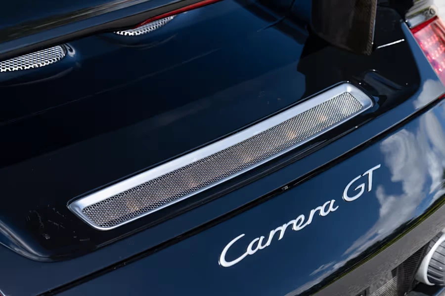 2005 Porsche Carrera GT - Image 23 of 31