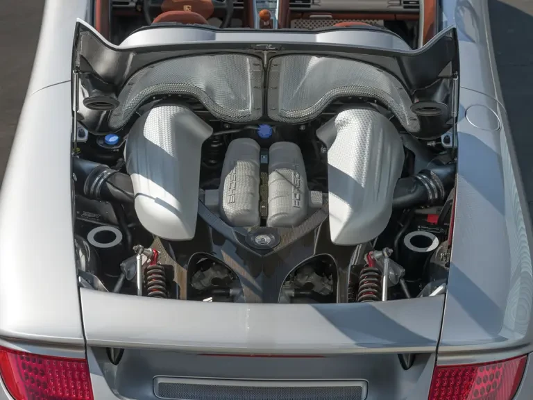 2005 Porsche Carrera GT - Image 4 of 31