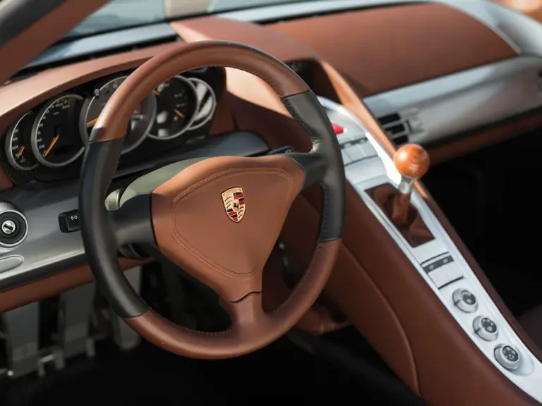 2005 Porsche Carrera GT - Image 14 of 31