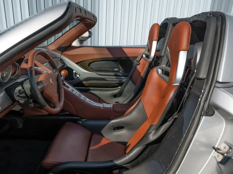 2005 Porsche Carrera GT - Image 5 of 31