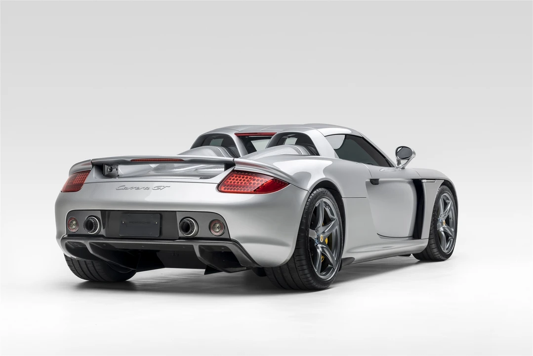 2005 Porsche Carrera GT - Image 7 of 31