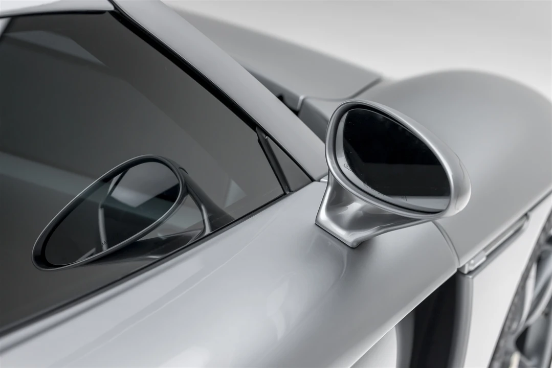 2005 Porsche Carrera GT - Image 24 of 31