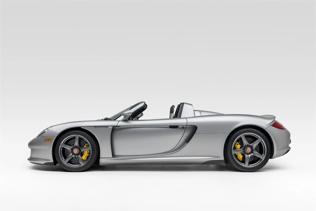 2005 Porsche Carrera GT - Image 19 of 31