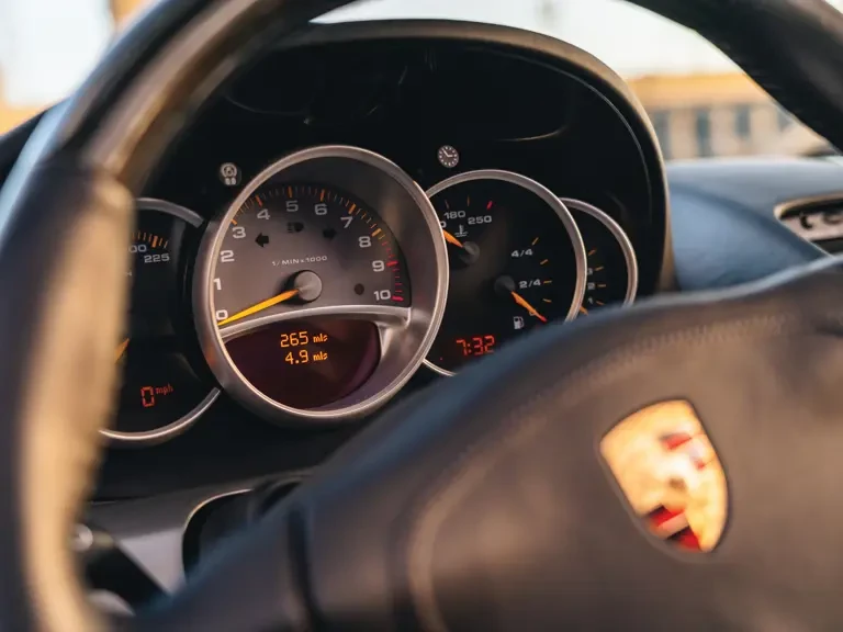 2005 Porsche Carrera GT - Image 13 of 28