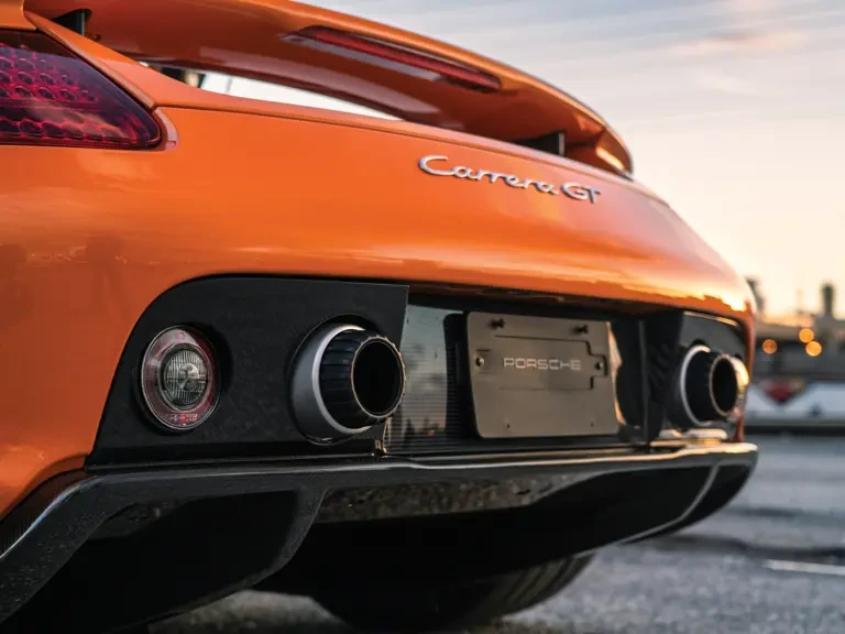 2005 Porsche Carrera GT - Image 11 of 28