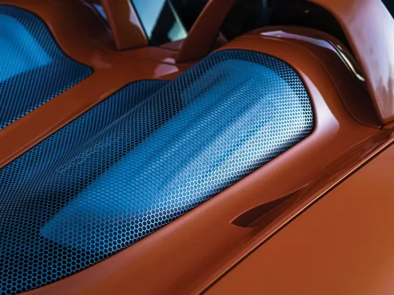 2005 Porsche Carrera GT - Image 12 of 28
