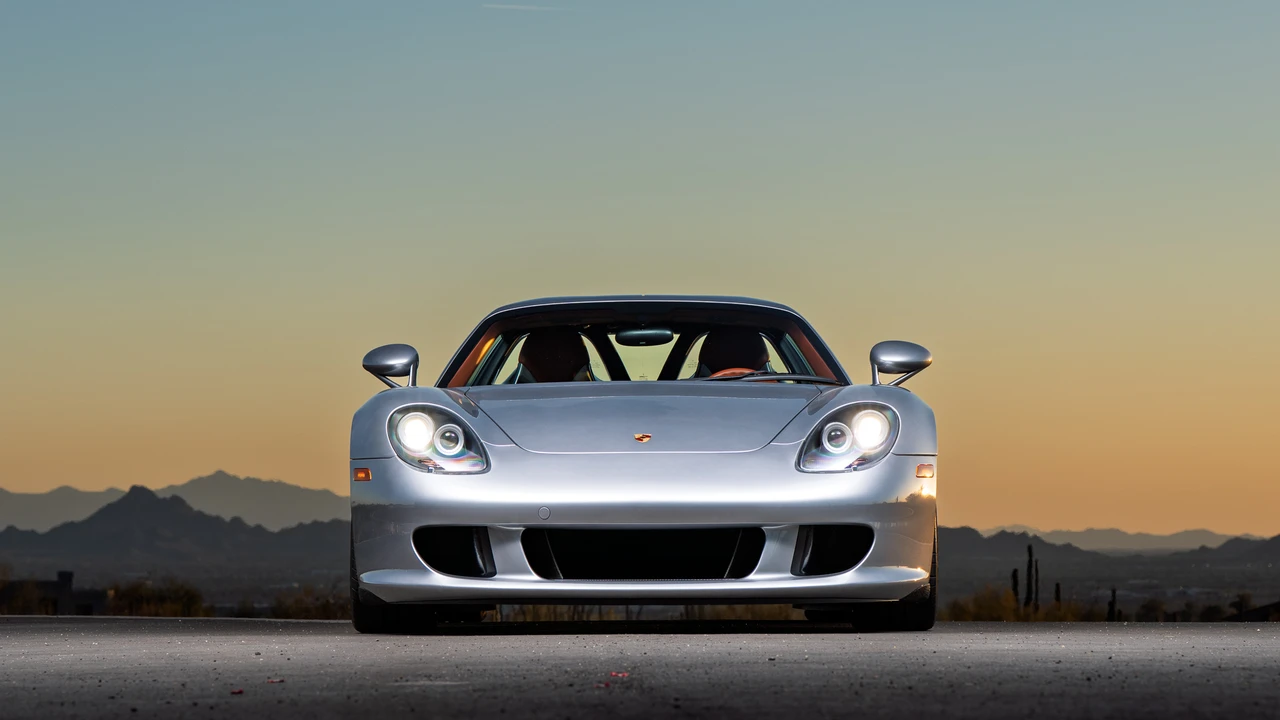 2005 Porsche Carrera GT - Image 11 of 31