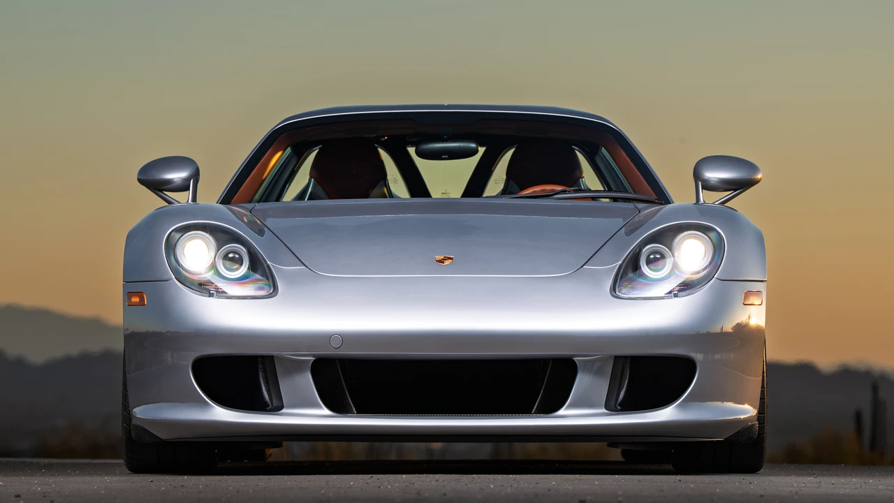 2005 Porsche Carrera GT - Image 12 of 31