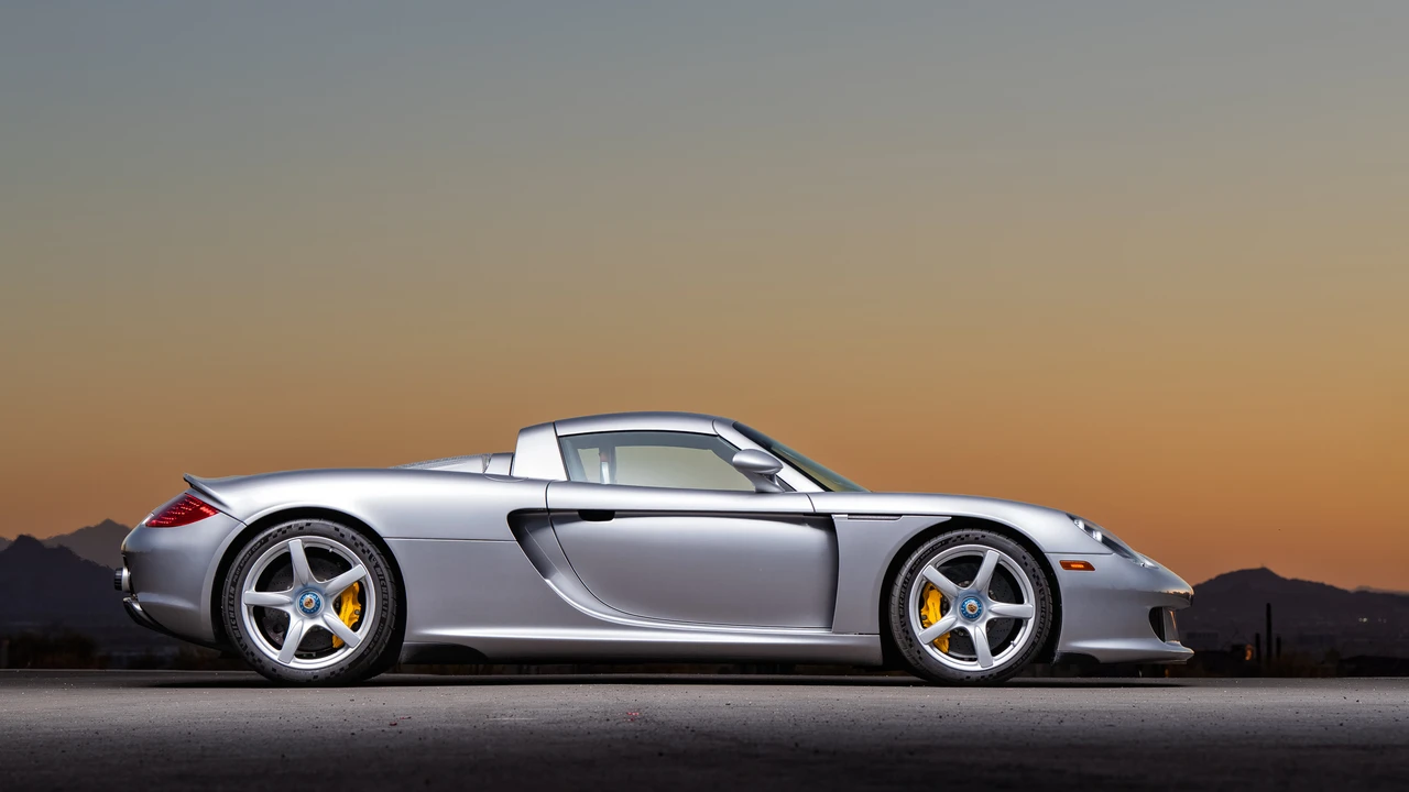 2005 Porsche Carrera GT - Image 15 of 31