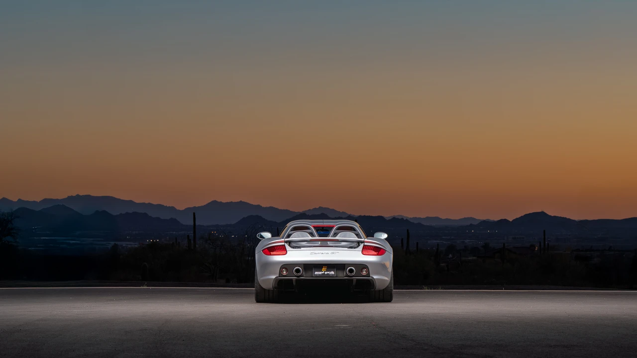 2005 Porsche Carrera GT - Image 17 of 31