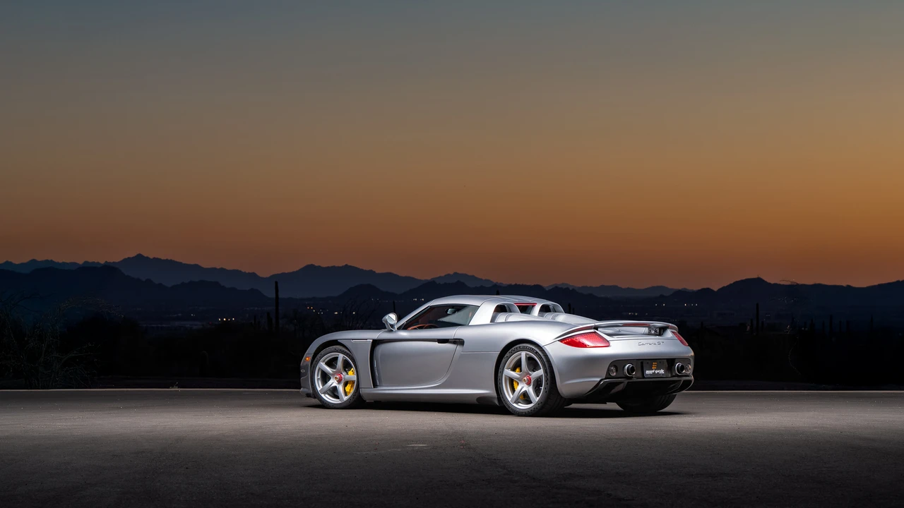 2005 Porsche Carrera GT - Image 23 of 31