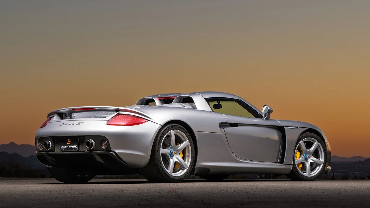 2005 Porsche Carrera GT - Image 28 of 31
