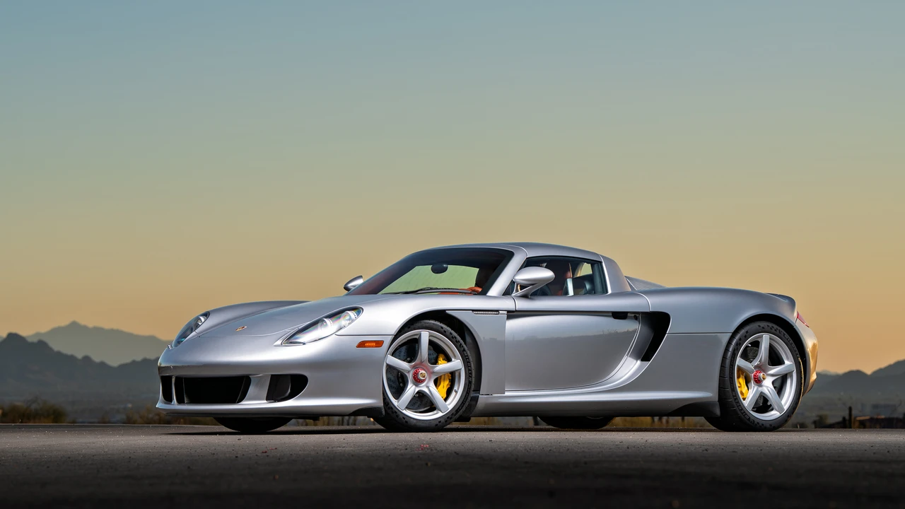 2005 Porsche Carrera GT - Image 5 of 31
