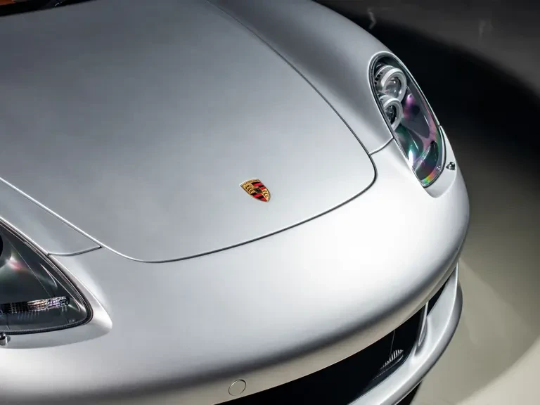 2005 Porsche Carrera GT - Image 13 of 31