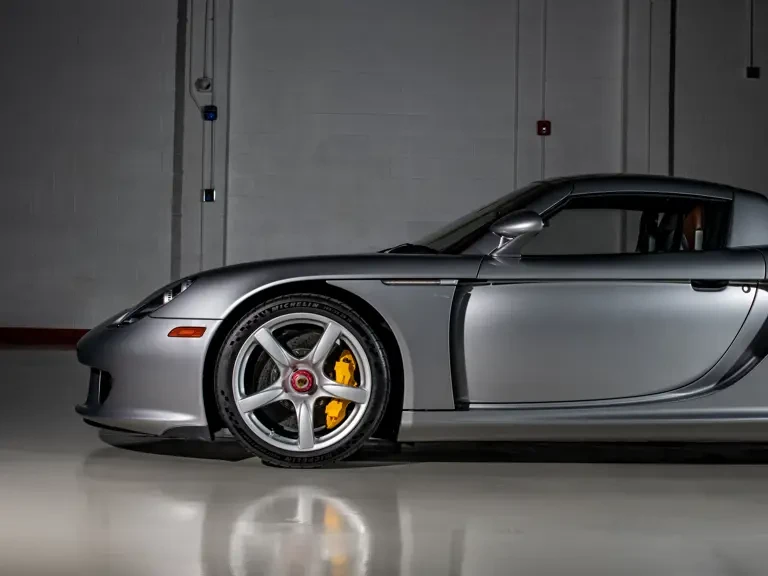 2005 Porsche Carrera GT - Image 24 of 31