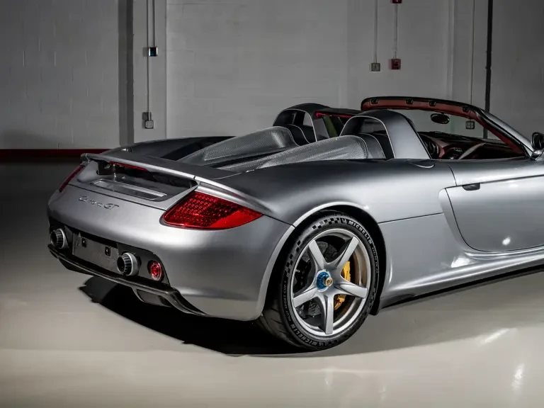 2005 Porsche Carrera GT - Image 18 of 31