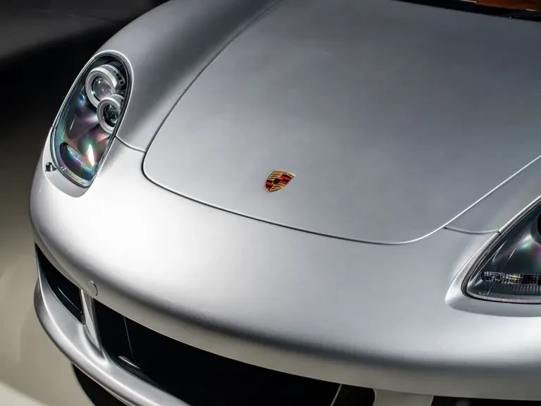 2005 Porsche Carrera GT - Image 12 of 31