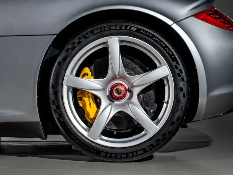 2005 Porsche Carrera GT - Image 26 of 31