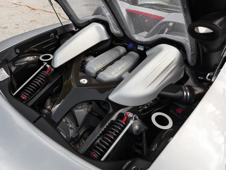 2005 Porsche Carrera GT - Image 4 of 28