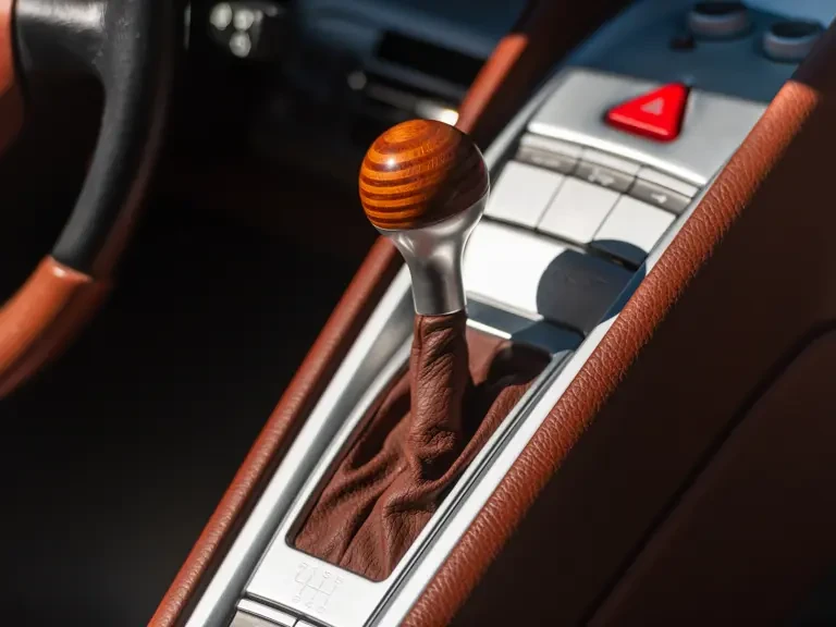 2005 Porsche Carrera GT - Image 18 of 31
