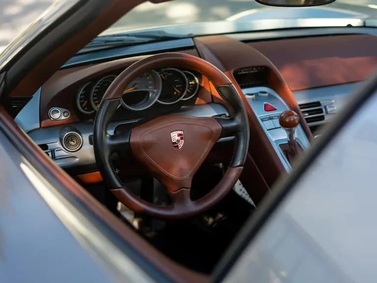 2005 Porsche Carrera GT - Image 12 of 31