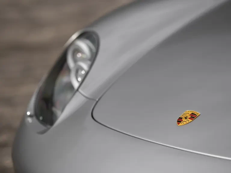 2005 Porsche Carrera GT - Image 11 of 28