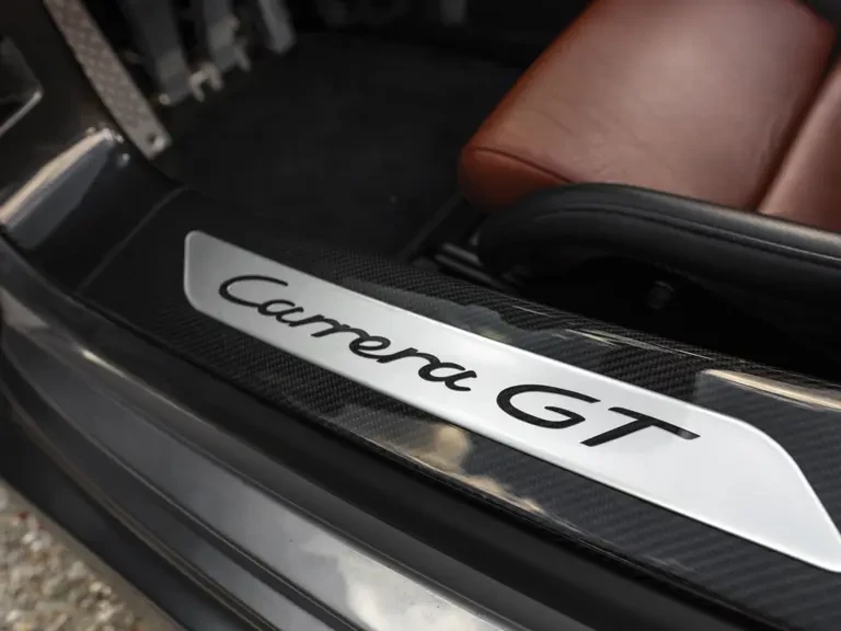2005 Porsche Carrera GT - Image 21 of 28