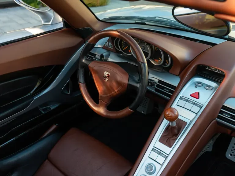 2005 Porsche Carrera GT - Image 15 of 31