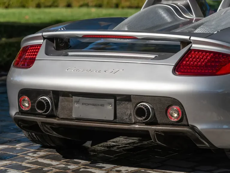 2005 Porsche Carrera GT - Image 25 of 31