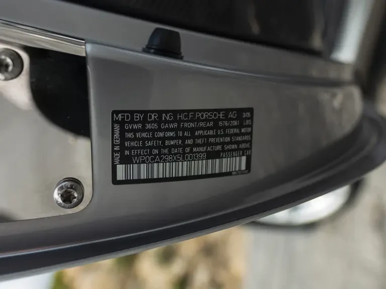 2005 Porsche Carrera GT - Image 18 of 28